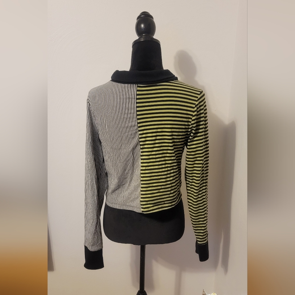 Split Pattern Cropped Tee - image 2